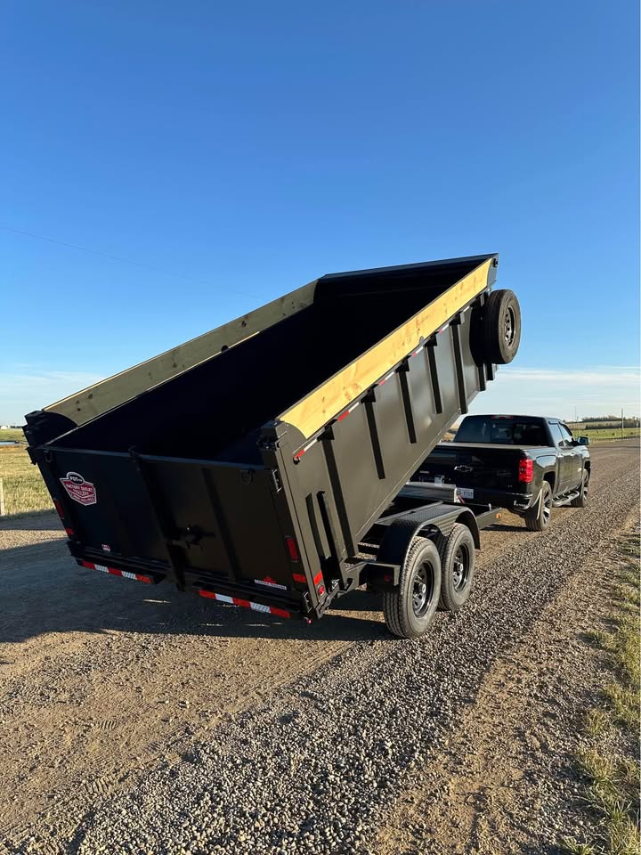 Dump Trailer 7×14 Hydraulic Rental – Heavy Duty & Easy Loading